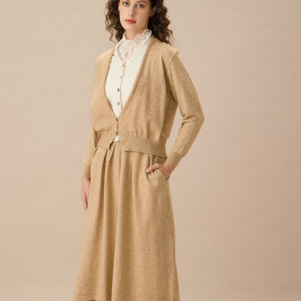 Fabric:This Set is made of Cotton and Polyester. Cotton fabric features humidity balance