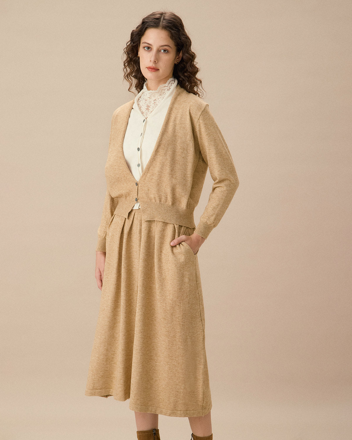 Fabric:This Set is made of Cotton and Polyester. Cotton fabric features humidity balance